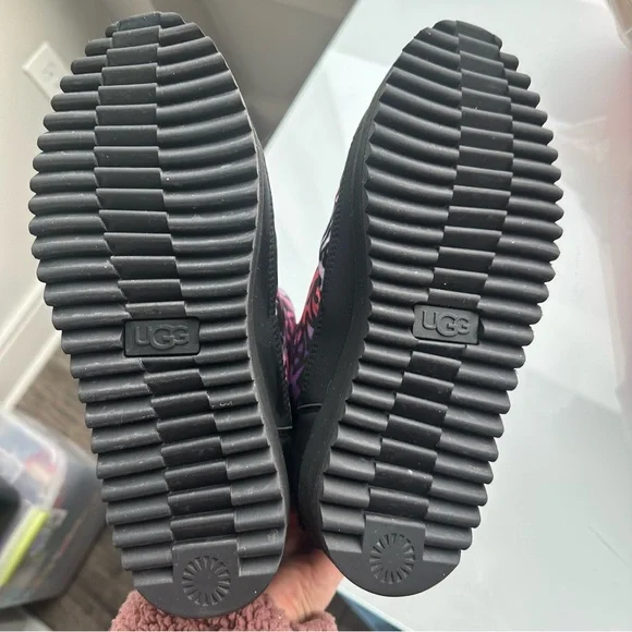 Ugg Ridge Graffiti Pop platform wedge boots size 7 - Picture 6 of 7